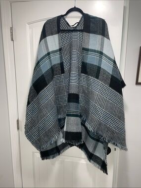 Steve Madden Black and Light Blue Plaid Poncho